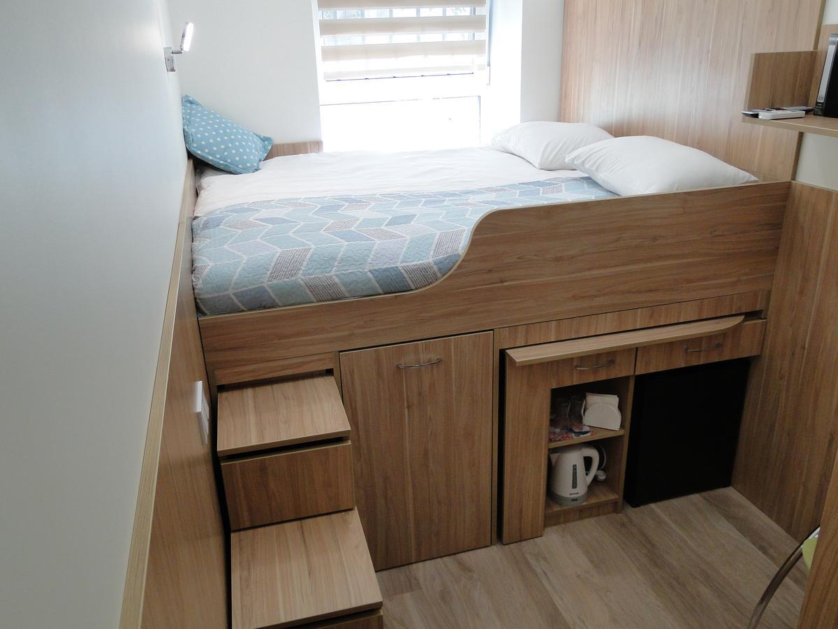 Mini Elegant Hotel Kiev Bagian luar foto